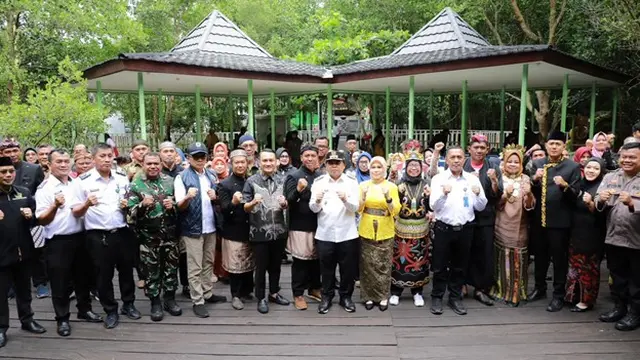 Hadiri Pelantikan Ketua RT se-Berbas Pantai, Wawali Bontang Tekankan Pentingnya Sinergi dengan Pemerintah