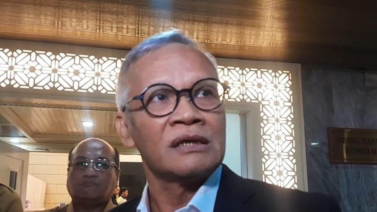 Fakta Unik: Komisi II DPR Ingatkan Pentingnya Aspirasi Proporsional dalam Unjuk Rasa di Gedung Parlemen