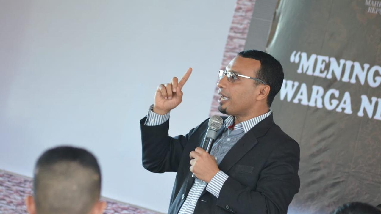 Anggota DPD RI Abubakar Bahmid Menyesalkan Perpres tentang Investasi Miras di Indonesia (Arfandi Ibrahim/Liputan6.com)