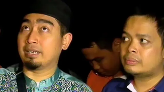 [VIDEO] Ustad Solmed Kunjungi Warga Terkena Banjir