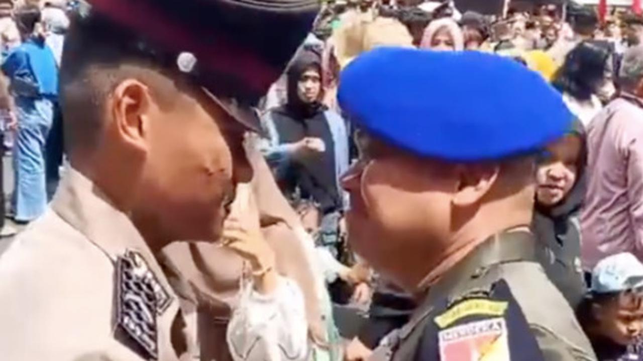 ⁠Momen PM TNI AD Datangi Pelantikan Sang Anak Jadi Polisi, Usai Tampar & Pukul Langsung Menangis Haru