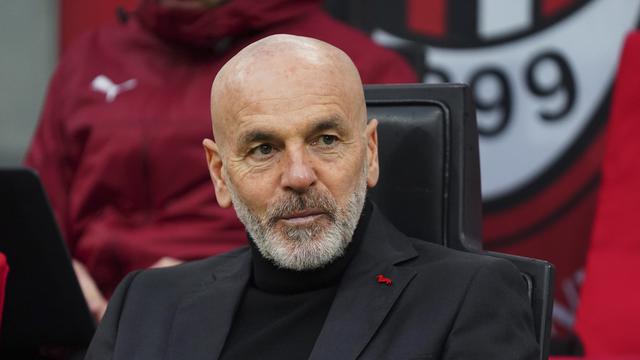 Bantai Crotone 4-0,  AC Milan Rebut Kembali Puncak Klasemen