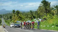 Pembalap asal Australia, Dylan Newberry sukses merajai etape 1 Tour de Singkarak yang start dari dermaga Singkarak menuju ke Payakumbuh (Istimewa/Liputan6.com)