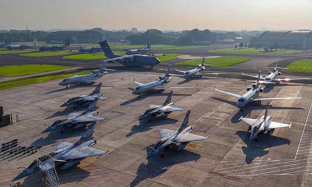 FOTO: Penampakan Pesawat Rafale Falcon 8X dan Airbus A400M di Lanud  Halim