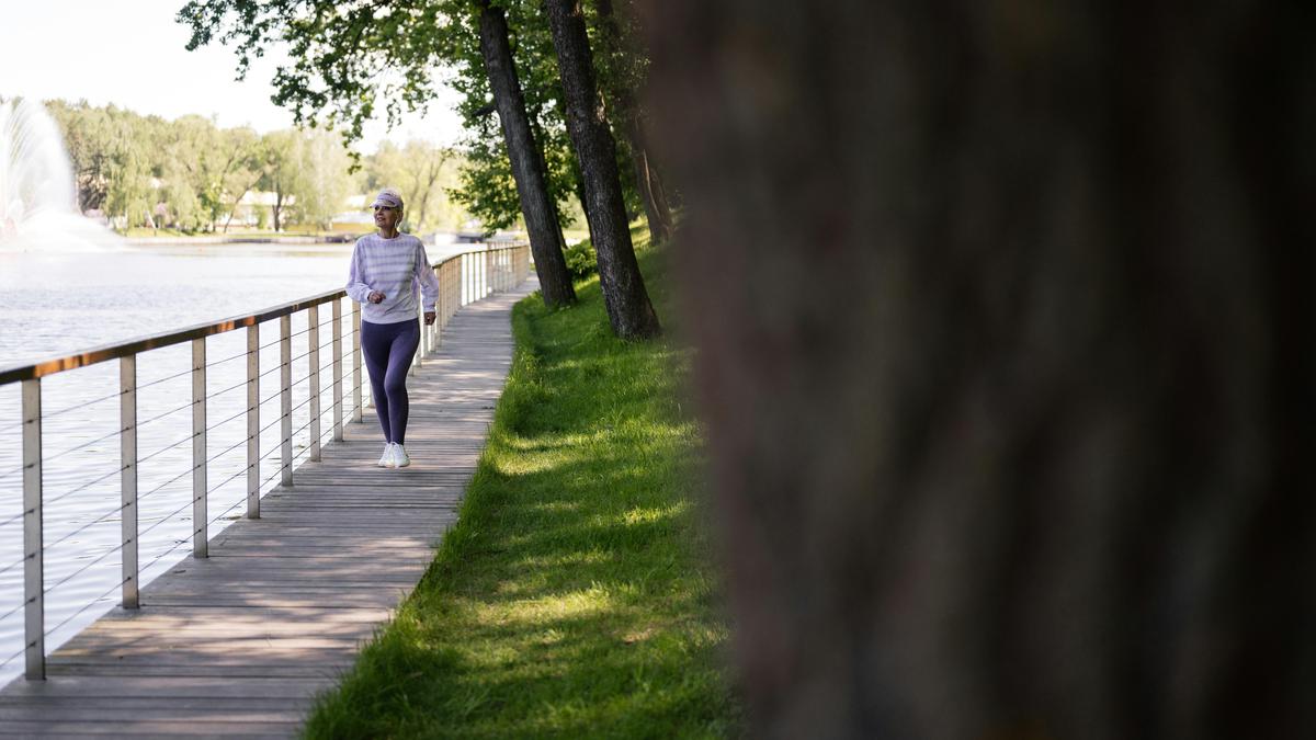 Manfaat Morning Walk Routine bagi Kulit, Pikiran, dan Energi Perempuan!