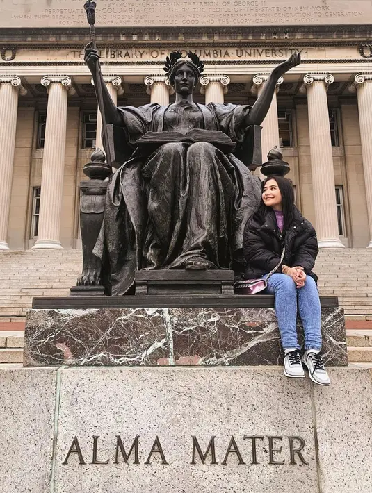 Prilly Latuconsina (Instagram/prillylatuconsina96)