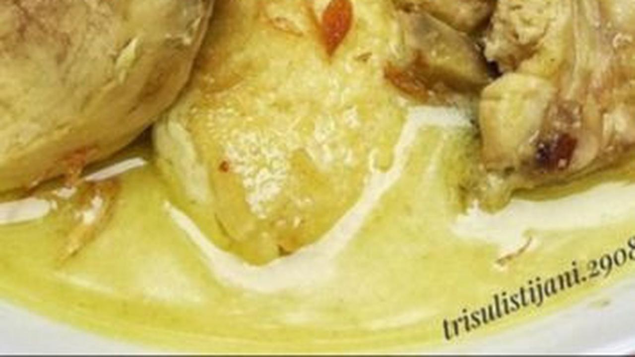 4. Resep Opor Ayam Kampung dan Telur<br>