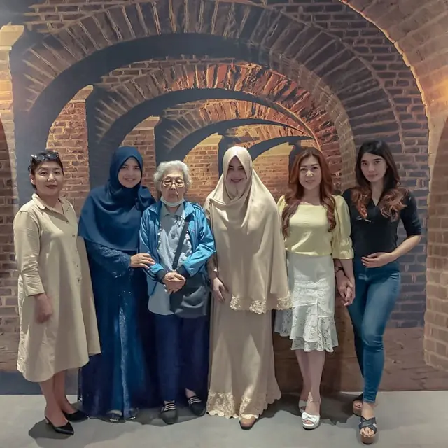 7 Kebersamaan Ibunda Larissa Chou dan Ibu Alvin Faiz, Selalu Tampil Akrab