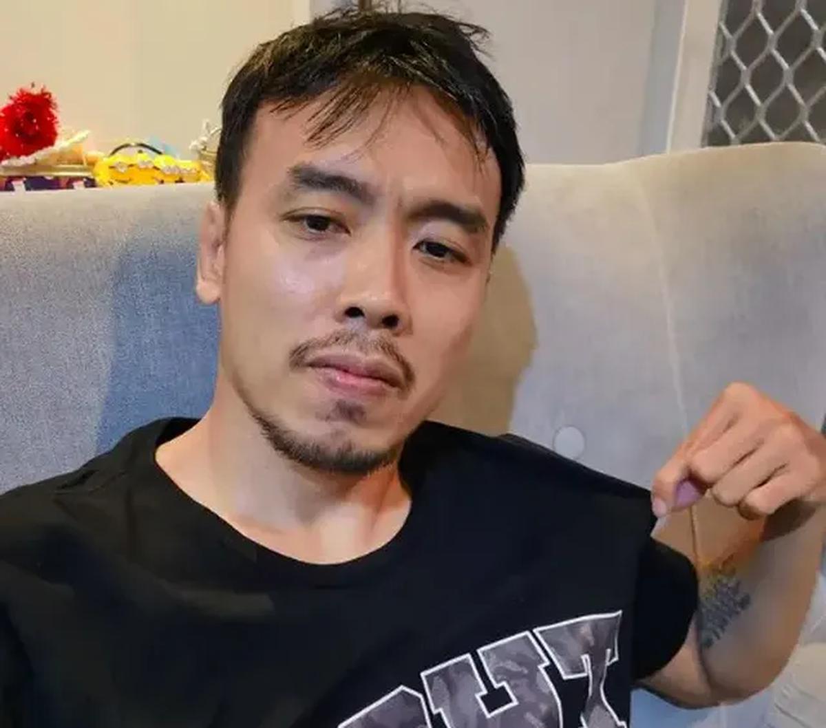 Rudy Agustian alias Rudy Golden Boy, mantan atlet MMA kembali membuat heboh jagat media sosial, setelah video keributan dengan dua orang yang menyelak antreannya di gerai ritel modern viral di media sosial.