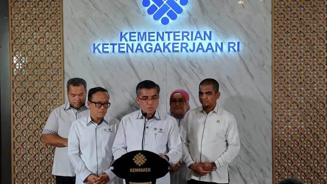 Menaker Waspada Ancaman PHK Massal dari Perang Iran-Israel