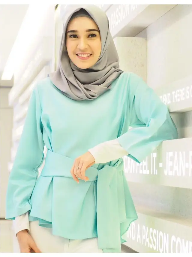 [Bintang] Dhini Aminarti