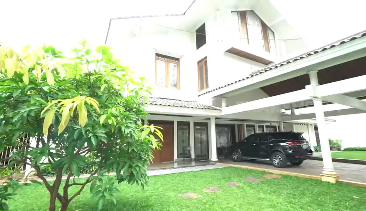 Rumah Camelia Malik (Youtube/TRANS7 OFFICIAL)