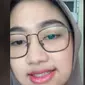 Wanita yang Curhatnya Viral sampai Bikin Ustaz Hanan Attaki Menangis Kini Unggah Video Permintaan Maaf.&nbsp; foto: TikTok @azariasharinenursyafa