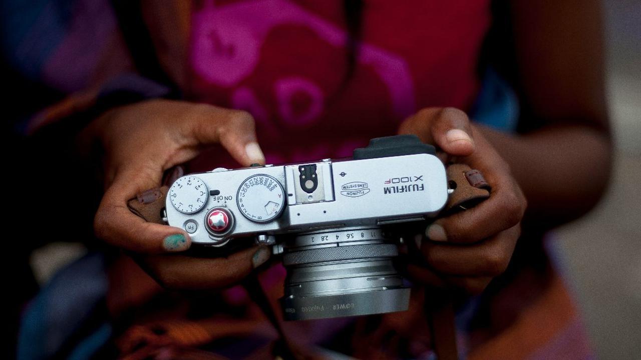 <b>FUJIFILM X100</b>