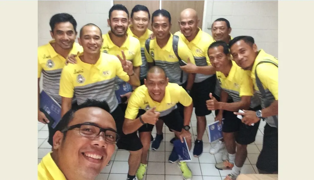 Mantan pemain Timnas Indonesia yang mengikuti kursus lisensi A AFC periode Agustus 2017. (Bola.com/Istimewa)