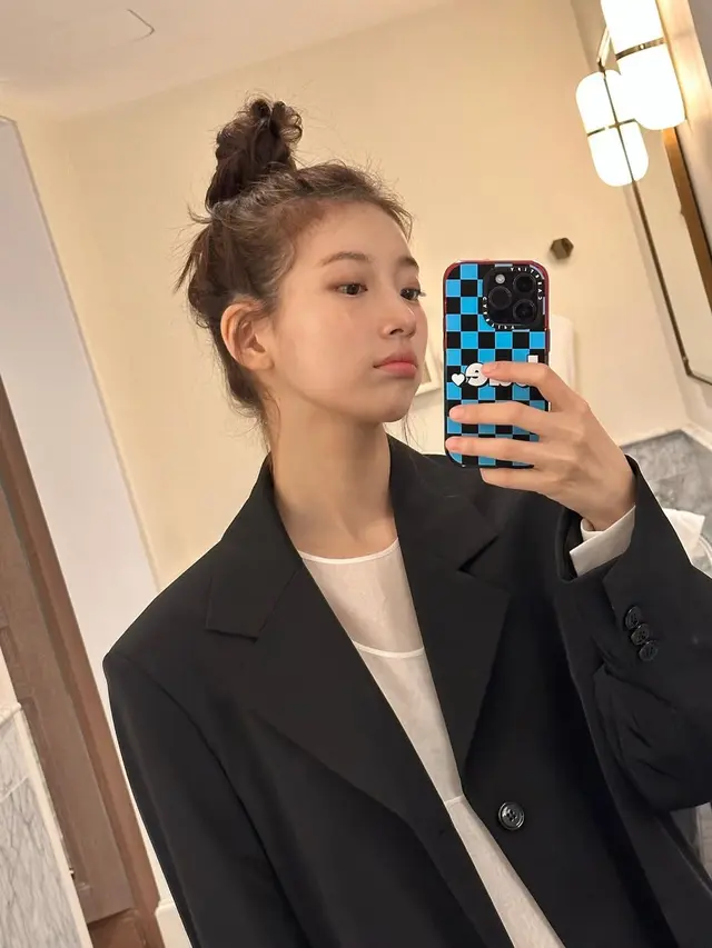 Bae Suzy (Instagram/@skuukzky)