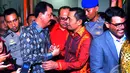 Calon Kapolri Tunggal Komjen Polisi Budi Gunawan didatangi komisi III DPR RI di rumahnya di kawasan Duren Tiga Jakarta usai ditetapkan sebagai Tersangka oleh KPK, Jakarta, Selasa (13/1/2015). (Liputan6.com/Johan Tallo)