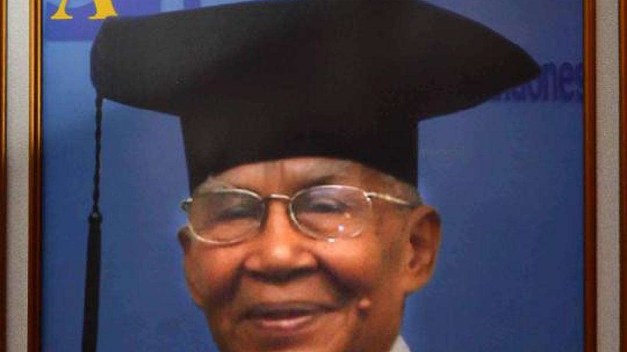 Bismar, santun tuturnya menggelegar vonisnya