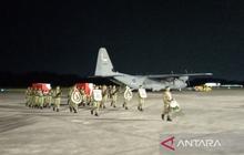 Jenazah Prajurit TNI Gugur Lebanon Diserahkan ke Keluarga, Dimakamkan Secara Militer