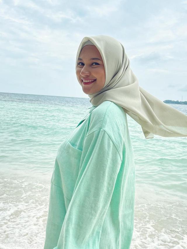 Indah Permatasari berhijab (Instagram/indahpermatas)