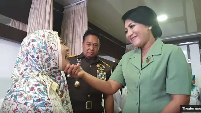 Menangis, Ini 7 Momen Jenderal TNI Andika Perkasa Jenguk Sertu Rizka yang Alami Kebutaan