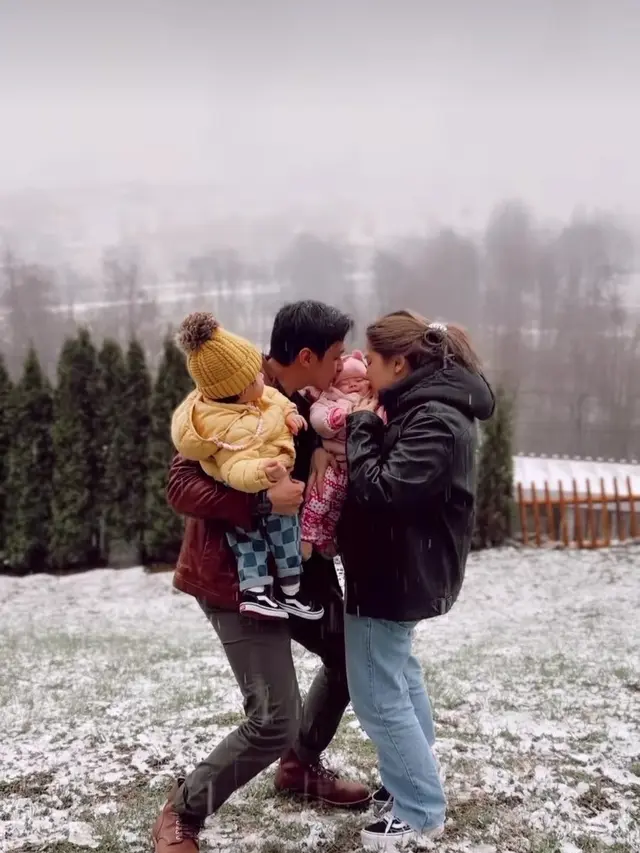 Felicya Angelista dan Immanuel Caesar Hito liburan ke Swiss (Foto: felicyangelista_)