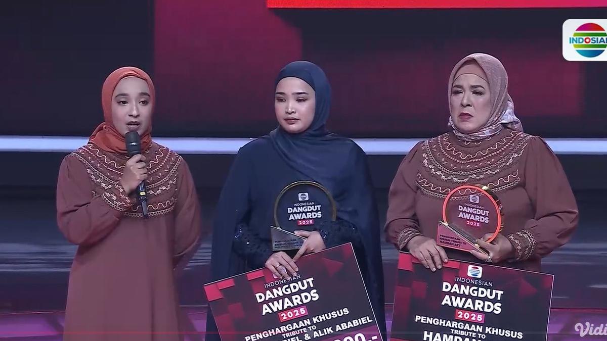 IDA 2025 dan Indosiar Persembahkan Penghargaan Khusus untuk Mendiang Hamdan ATT dan Alik-Yunita Ababiel