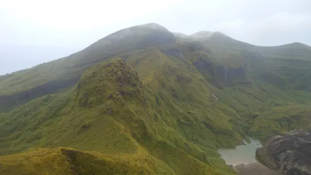 Pemandangan Gunung Awu di Sulawesi. (Dok: Gunung Bagging https://www.gunungbagging.com/awu/)
