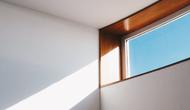 Kurangnya ventilasi di kamar mandi dapat membuat udara lembab terperangkap/copyright pexels/Jo&atilde;o Jesus