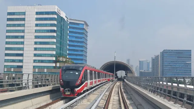 Pelayanan LRT Jabodebek tidak bisa bersifat tunggal, tapi harus terintegrasi, dari hulu hingga hilir, pra perjalanan ( first mile), selama perjalanan, dan paska perjalanan ( last mile). (Dok MTI Pusat)