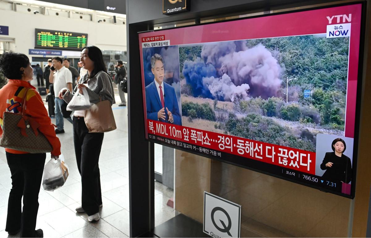 Korut Ledakkan Jalan Penghubung Menuju Korea Selatan