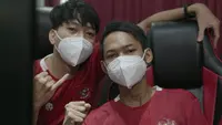 Pemain tim eNational Squad Indonesia, Fahmi Husaeni dan Moehamad Zulisar, akan mengharumkan Merah Putih ke kejuaraan dunia di Denmark. (dok. PSSI)