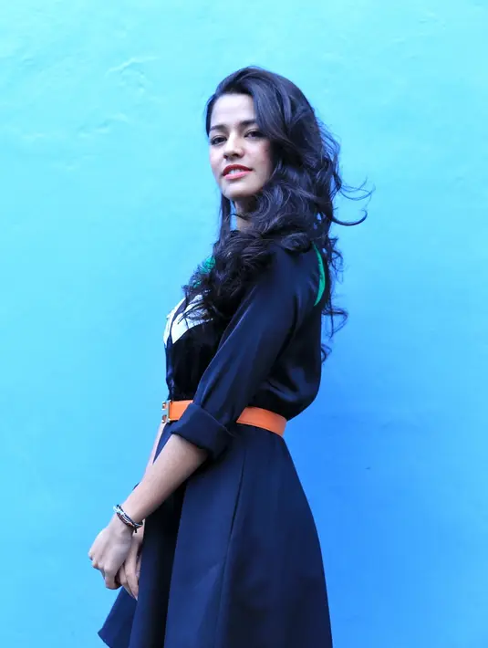 Disamping itu, make-up juga menjadi salah satu yang membantu penampilan selebriti. Tapi, hal itu tidak berlaku bagi kekasih Billy Syahputra itu. Susan Sameh mengaku tidak berani dengan make-up yang berlebihan. (Adrian Putra/Bintang.com)