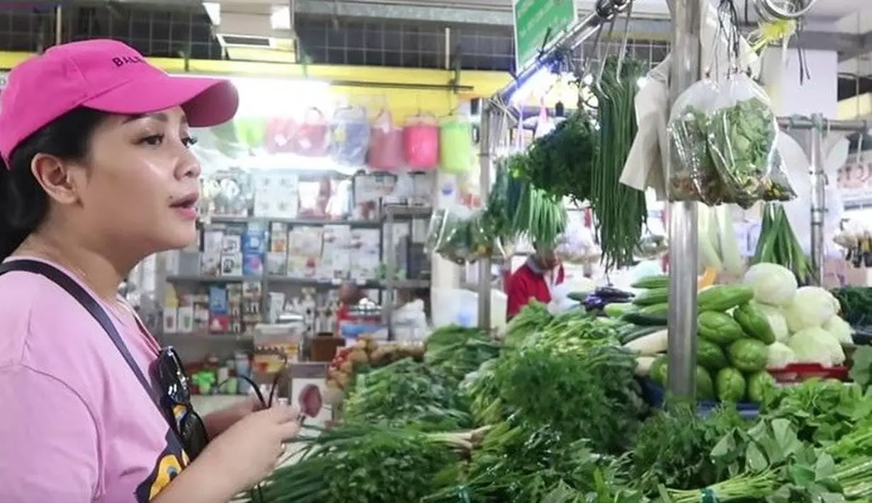 Nagita Slavina Belanja ke Pasar Tradisional (Youtube)