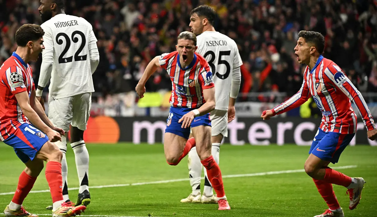 Gol cepat Conor Gallagher saat laga baru berjalan 27 detik merubah agregat gol menjadi imbang 2-2 setelah sebelumnya Real Madrid menang 2-1 di leg pertama. (JAVIER SORIANO/AFP)