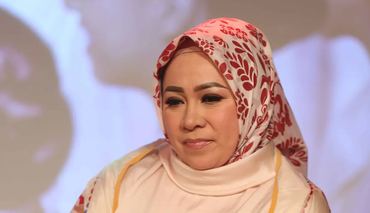 "Aku sempat ketemu Bu Christine Hakim, dan sempat nangis. Namun Bu Christine bilang, 'kamu sholat malam. Dan saya lakukan itu dan akhirnya selesai," jelasnya. (Nurwahyunan/Bintang.com)