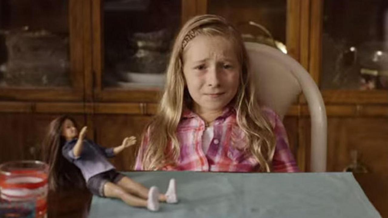 Belajar Serba-serbi Menstruasi Melalui Boneka