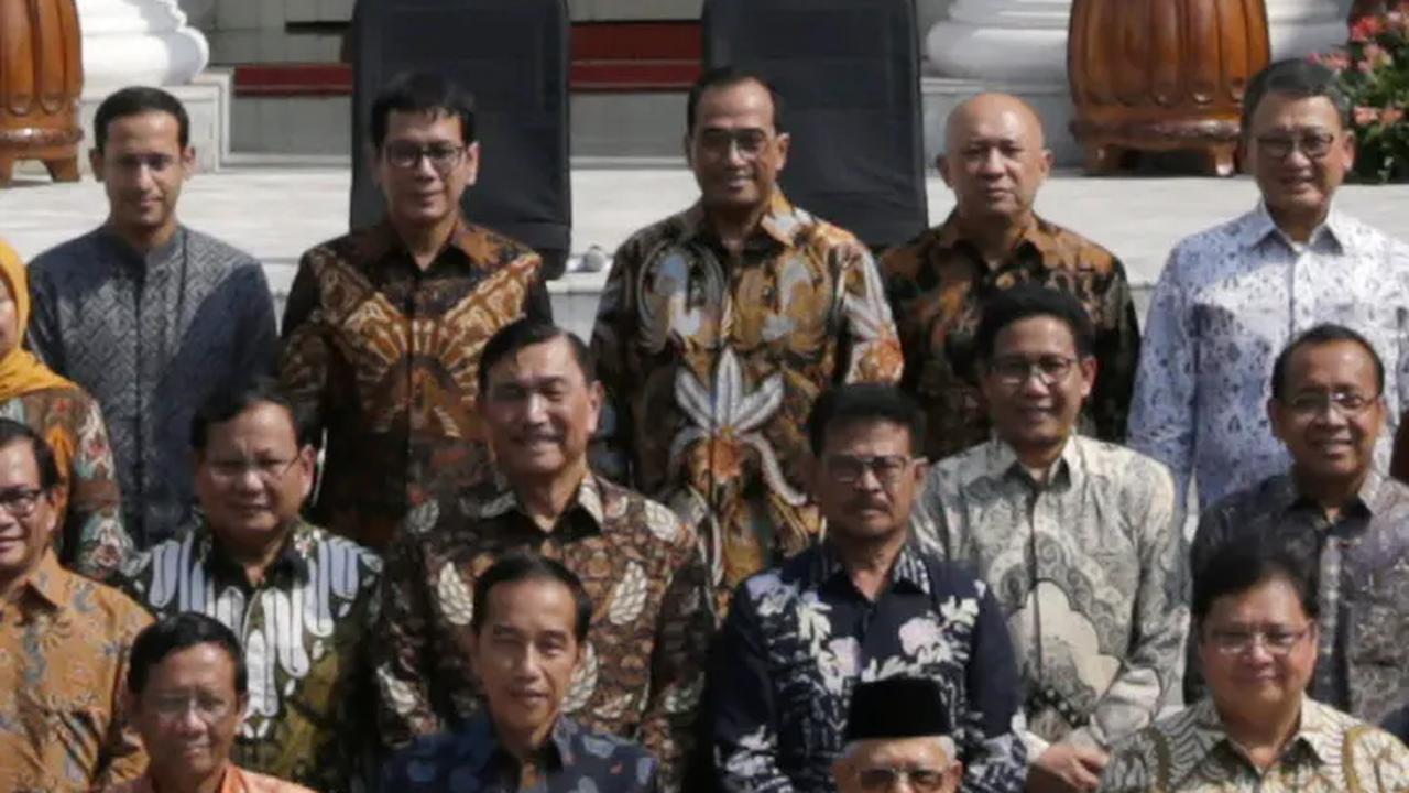 Beredar Dokumen Setneg Jokowi Reshuffle Mahfud MD, BG dan Semua Menteri PDIP