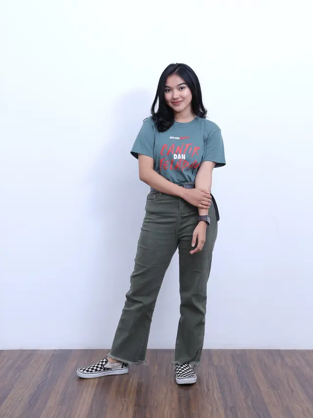 [Fimela] Shakira Jasmine di Media Visit Guru Guru Gokil