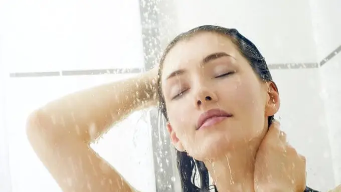 [Bintang] Ilustrasi Mandi