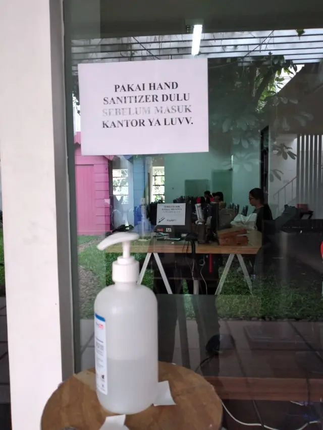 pengumuman di kantor saat new normal