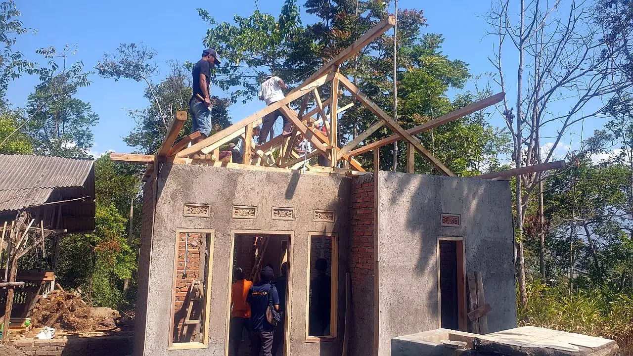 Kementerian PUPR tetap jalankan program bedah rumah di tengah pandemi Corona.  (Dok Kementerian PUPR)