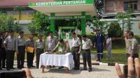 Kementan meluncurkan uji coba penggunaan biodiesel 100 persen CPO (B100) terhadap kendaraan dinas dan traktor (Foto: Liputan6.com/Septian Deny)