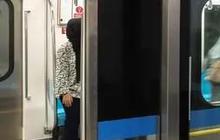 Viral Kisah Wanita Ambil Foto Random di MRT Tahun 2019, Akhirnya Plottwist