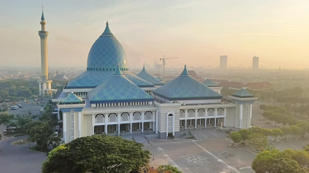 Masjid Al Akbar Surabaya
