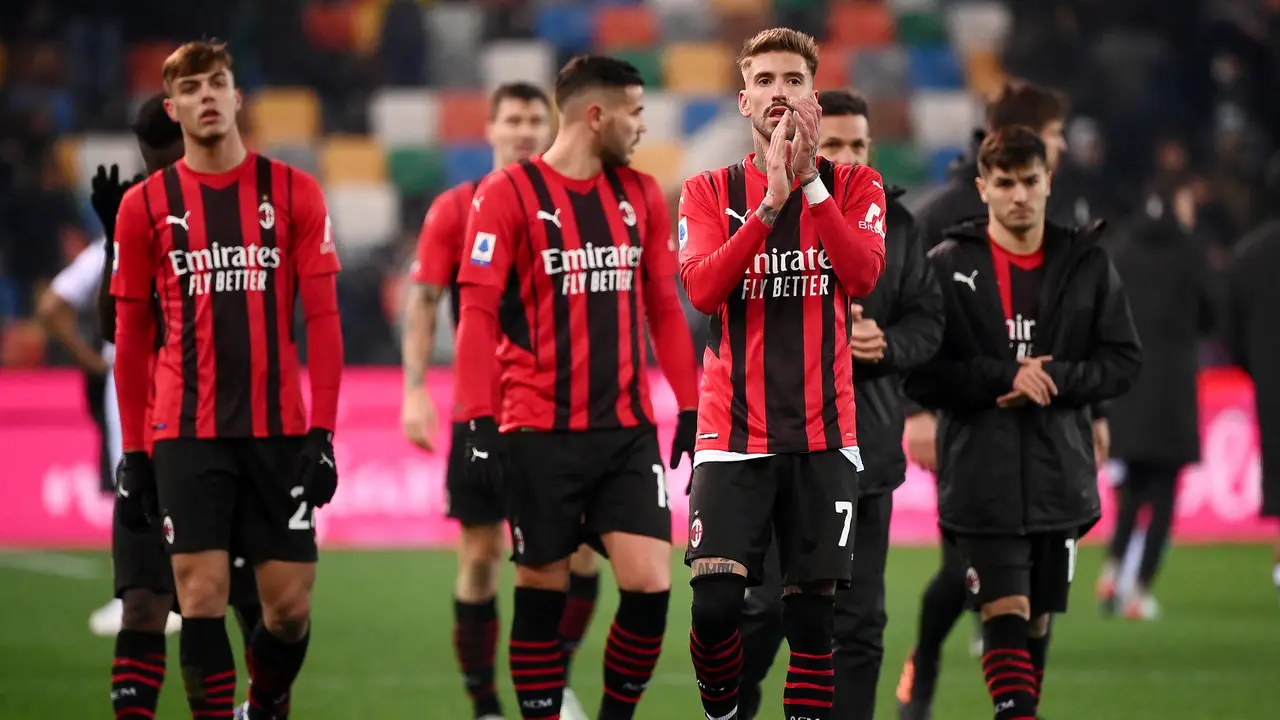 Foto: Untung Ada Ibra, Spesialis Gol Akrobatik yang Buyarkan Kemenangan Udinese atas AC Milan di Pekan ke-17 Liga Italia