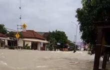 Bak Lautan, Potret 11 Kecamatan di Kabupaten Demak Terendam Banjir Karena 6 Tanggul Jeboh Usai Hujan Deras