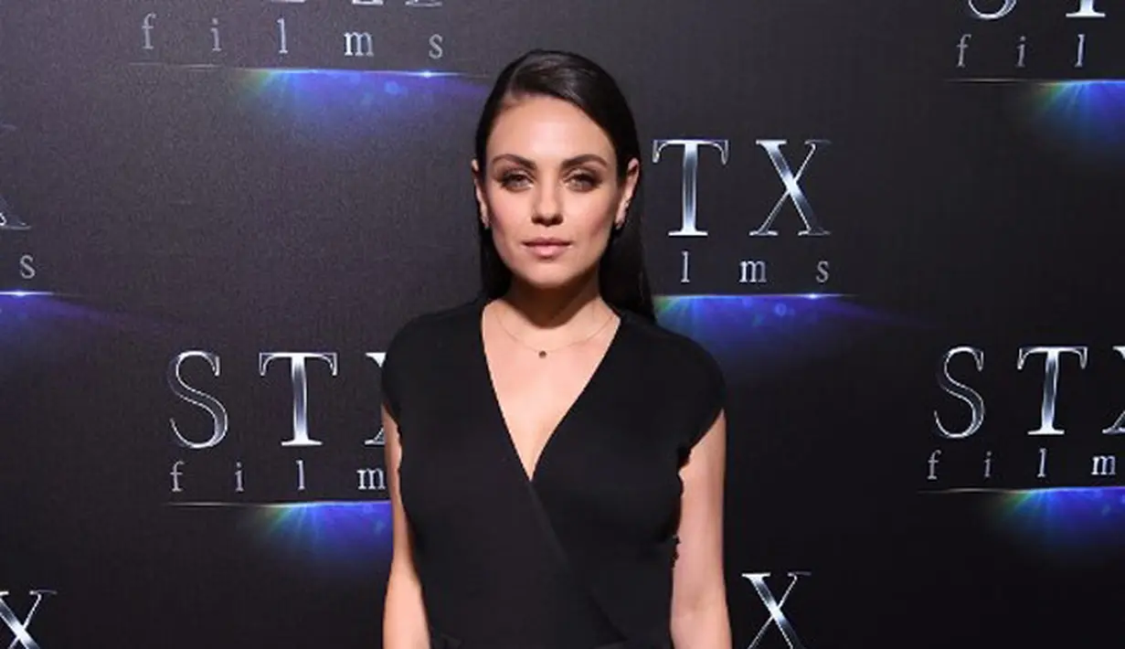 Mila Kunis dan Ashton Kutcher telah menikah pada 4 Juli tahun 2015 silam. Rumah tangga keduanya terlihat begitu harmonis dan hampir tak pernah diterpa isu tak mengenakan. (AFP/Angela Weiss)