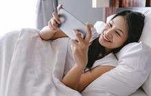 Nikmati Waktu Santai, Ini 4 Kegiatan Seru yang Bisa Dilakukan di Atas Kasur