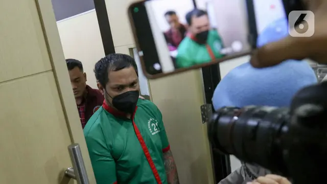 Dihadirkan Saat Rilis Penyalahgunaan Narkoba, Musisi Virgoun Kenakan Baju Tahanan